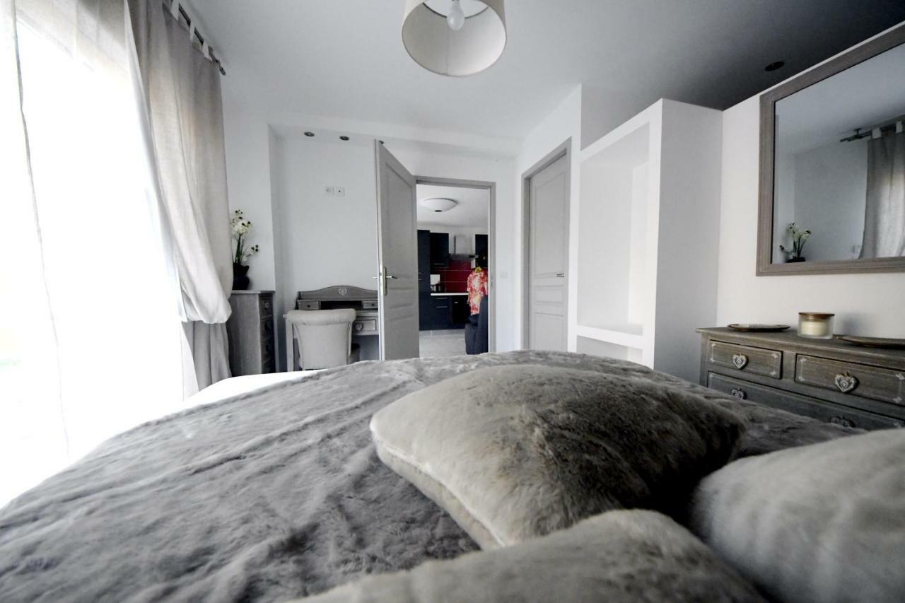 Chambres D'Hotes Des Huppes Nîmes Eksteriør bilde